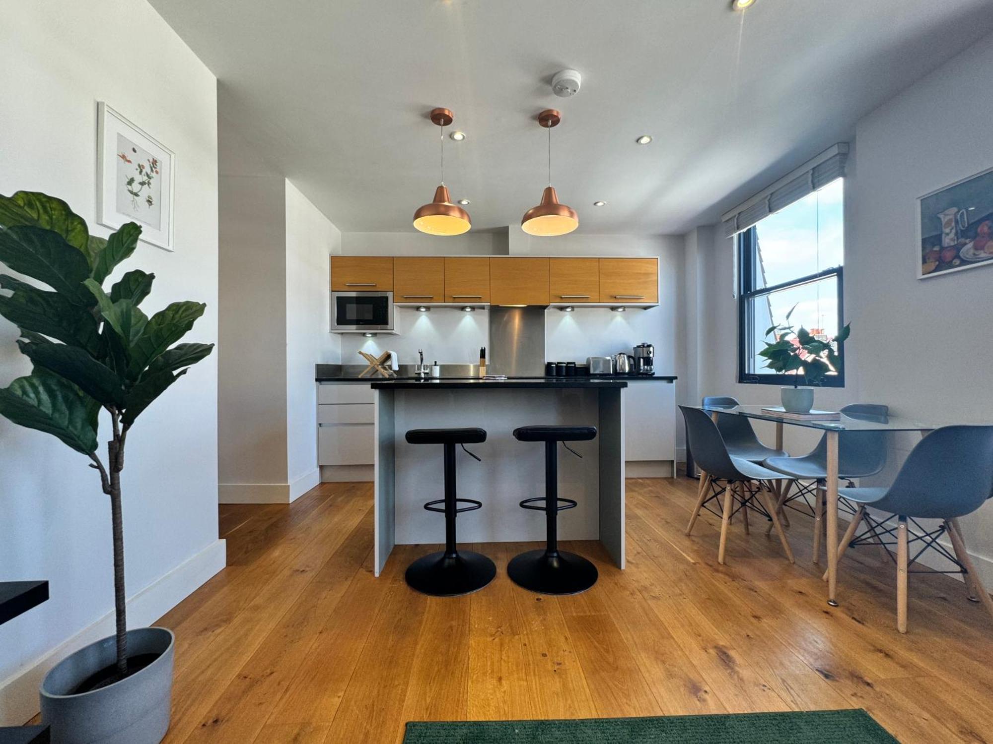 Fraser Apartment Twickenham
